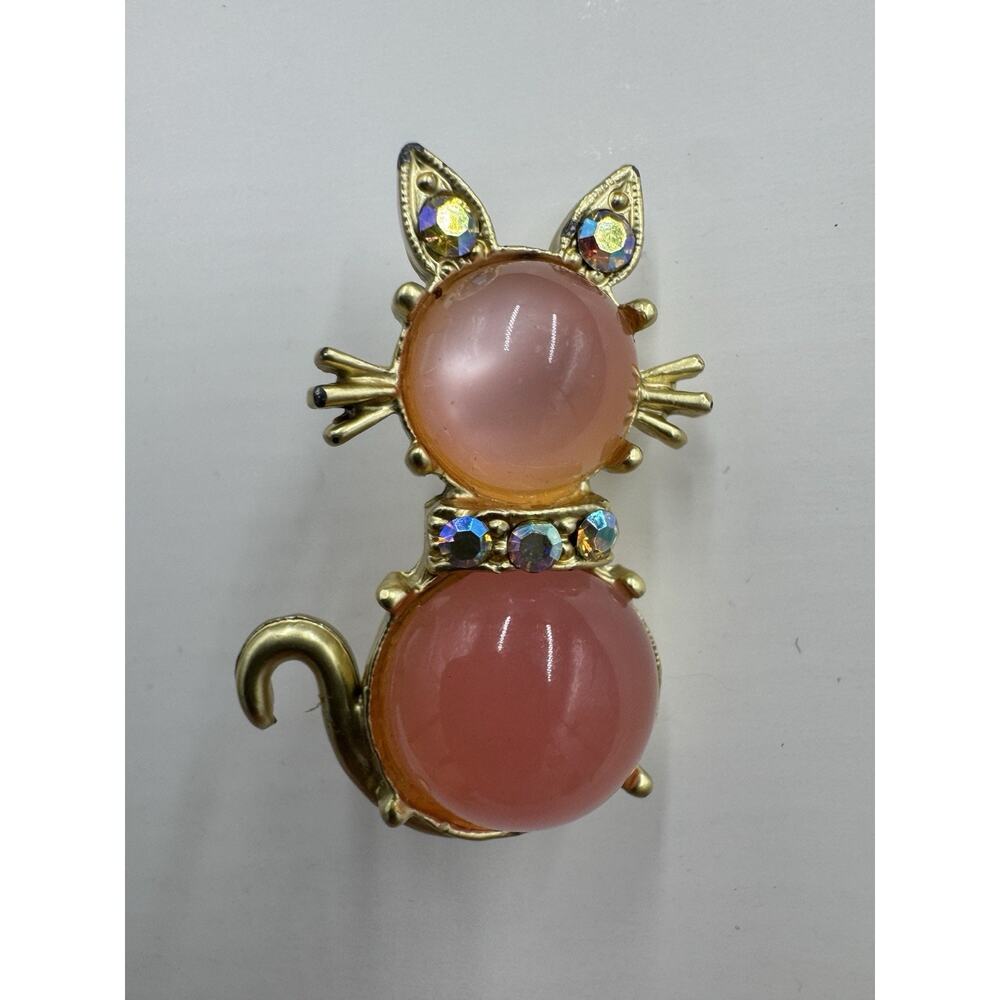 Vintage Cat Pink Jelly Belly Style‎ Gold Colored Trim Rhinestones Kitty Brooch